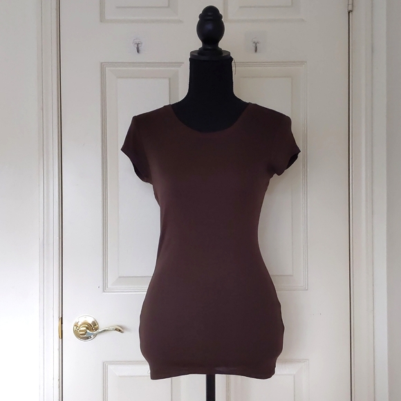 NWOT. Express Pima Cotton/Modal Brown Stretchable Short Sleeve Long Tee. - Picture 3 of 4